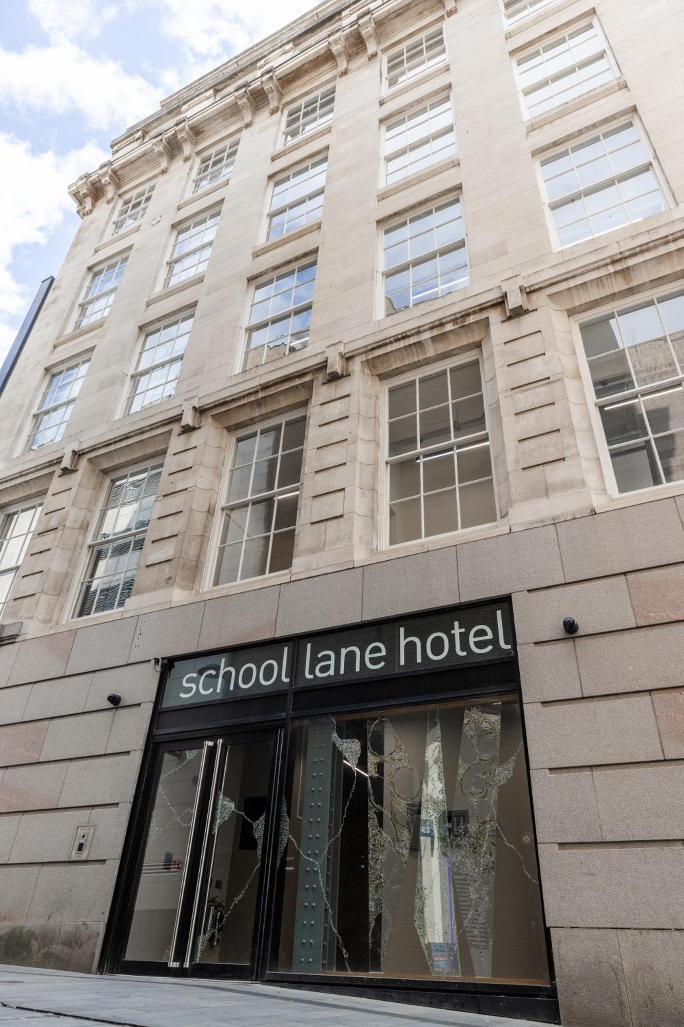 School Lane In One Hotel